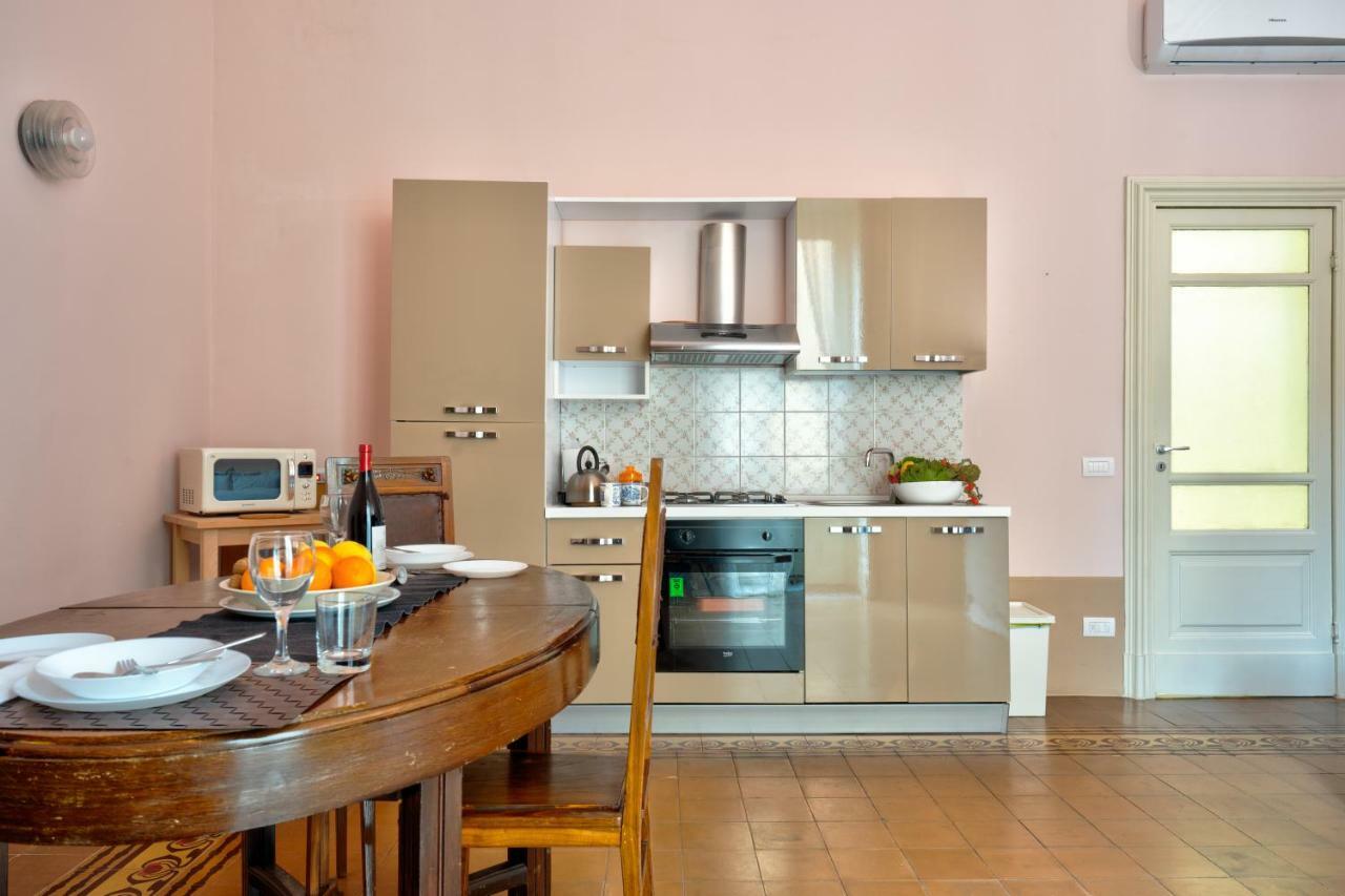 Апартаменти Lettera Living Катанія Екстер'єр фото